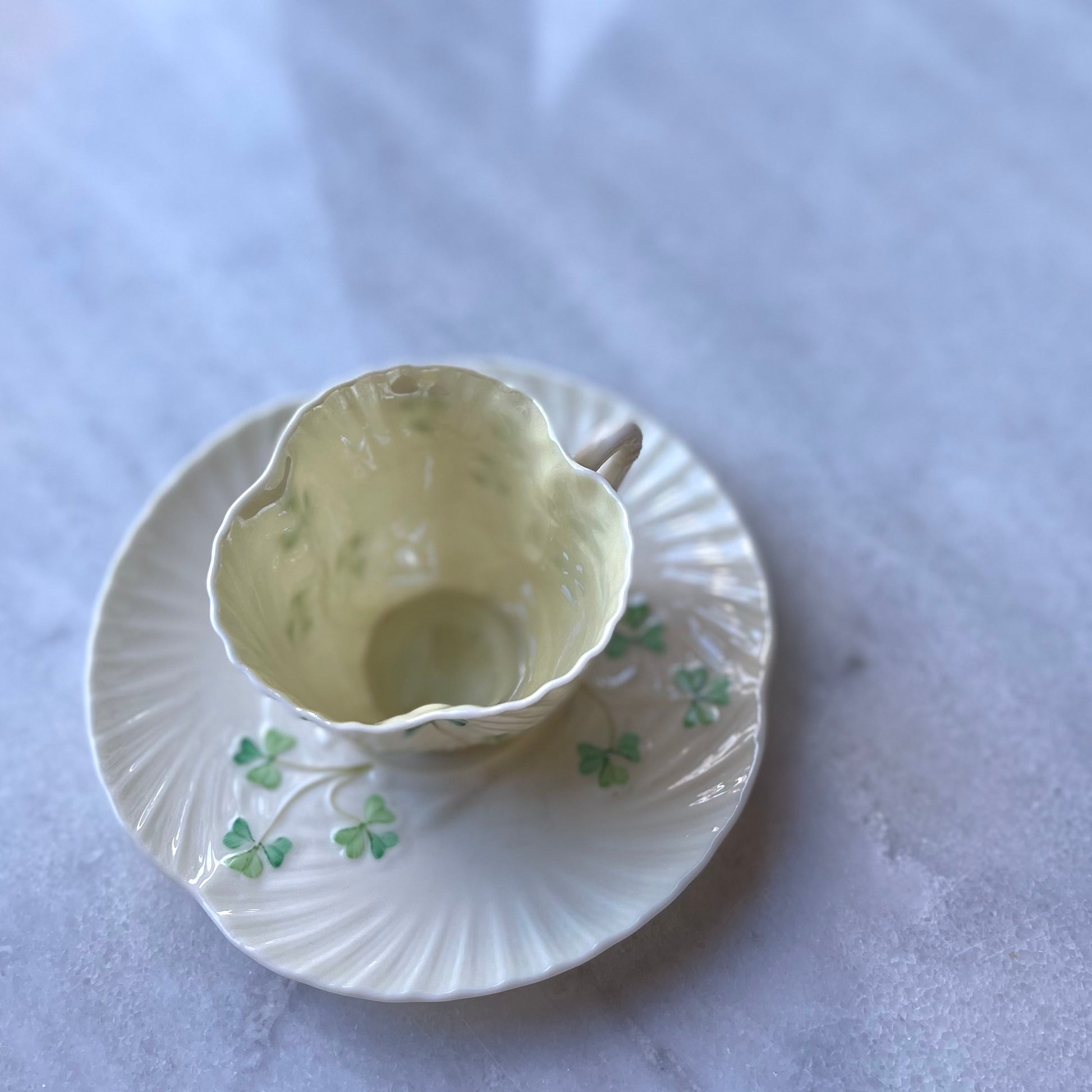 貝殻のようなデミタスカップセット