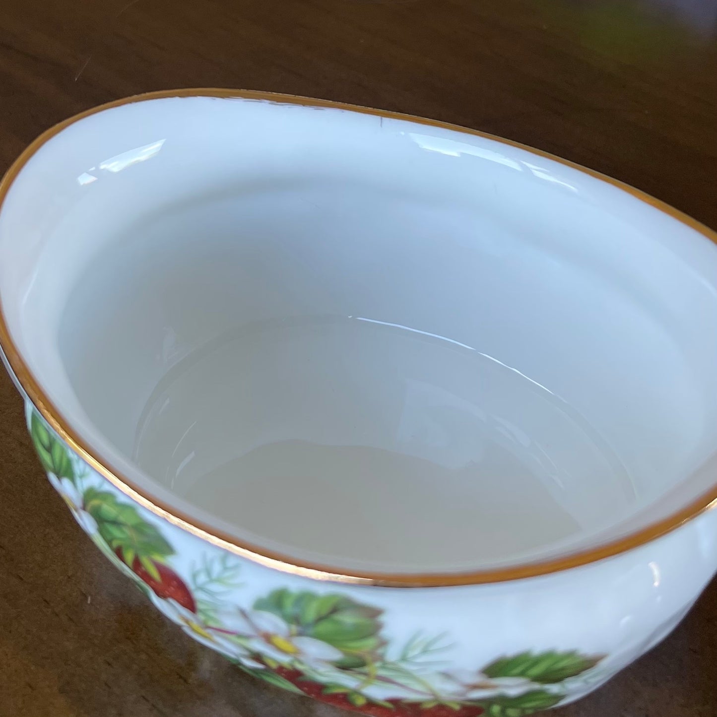 🏴ハマースレイ ストロベリーライプ ストロベリーバスケット3点セット with a berry on top!