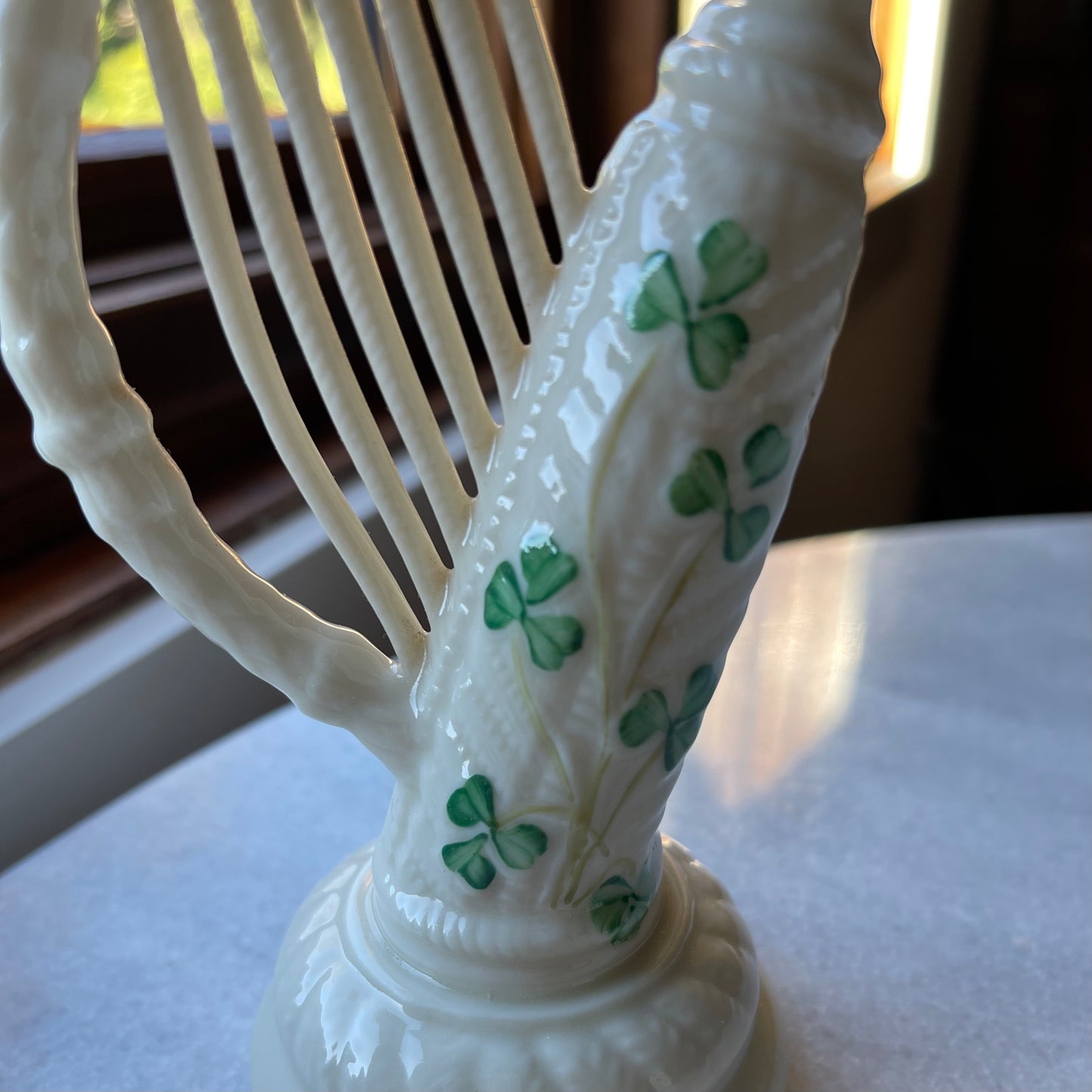 🇮🇪ベリーク シャムロック アイリッシュハープの置物 7thブラウンマーク