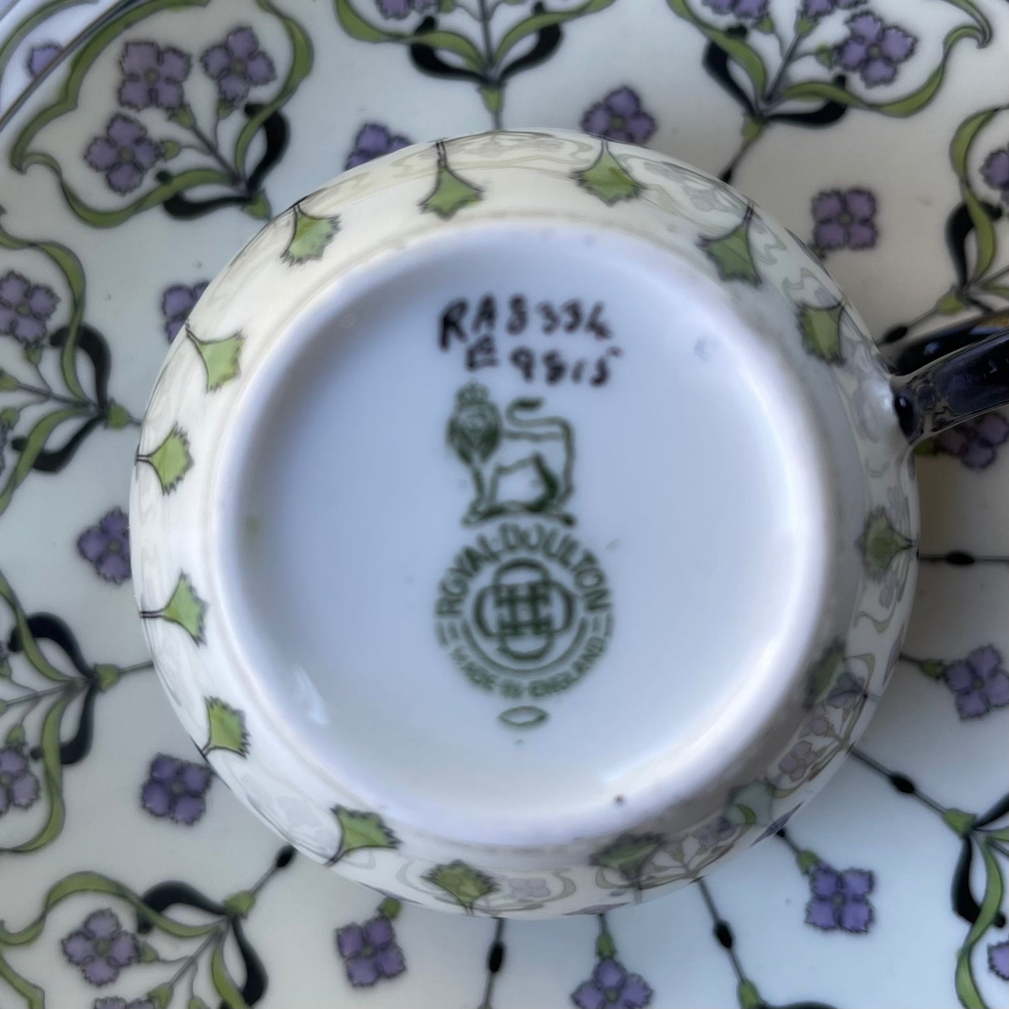 🇬🇧ロイヤルドルトン アンティーク アール・ヌーヴォー コーヒーカップ&ソーサー+サイドプレート